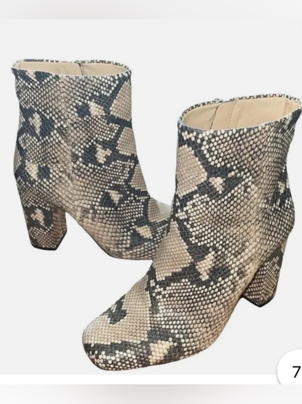 NEW IN BOX❗️Vince Camuto DANNIA Snake-Print Block Ankle Boot Size 8.5